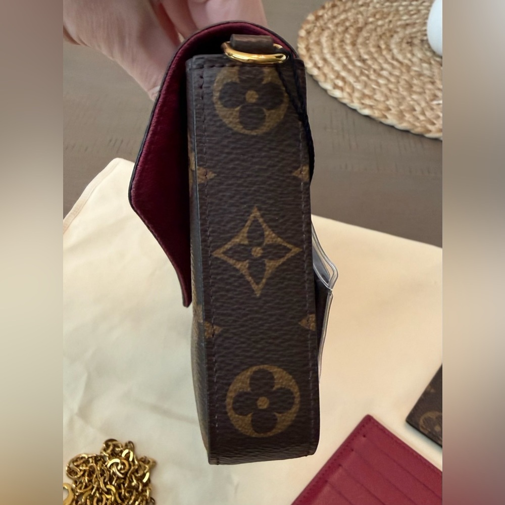 Authentic Louis Vuitton Felicie Pochette - Picture 7 of 14